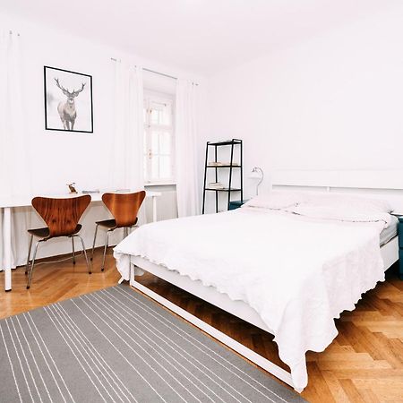 Vienna Premium Room Naschmarkt II Buitenkant foto
